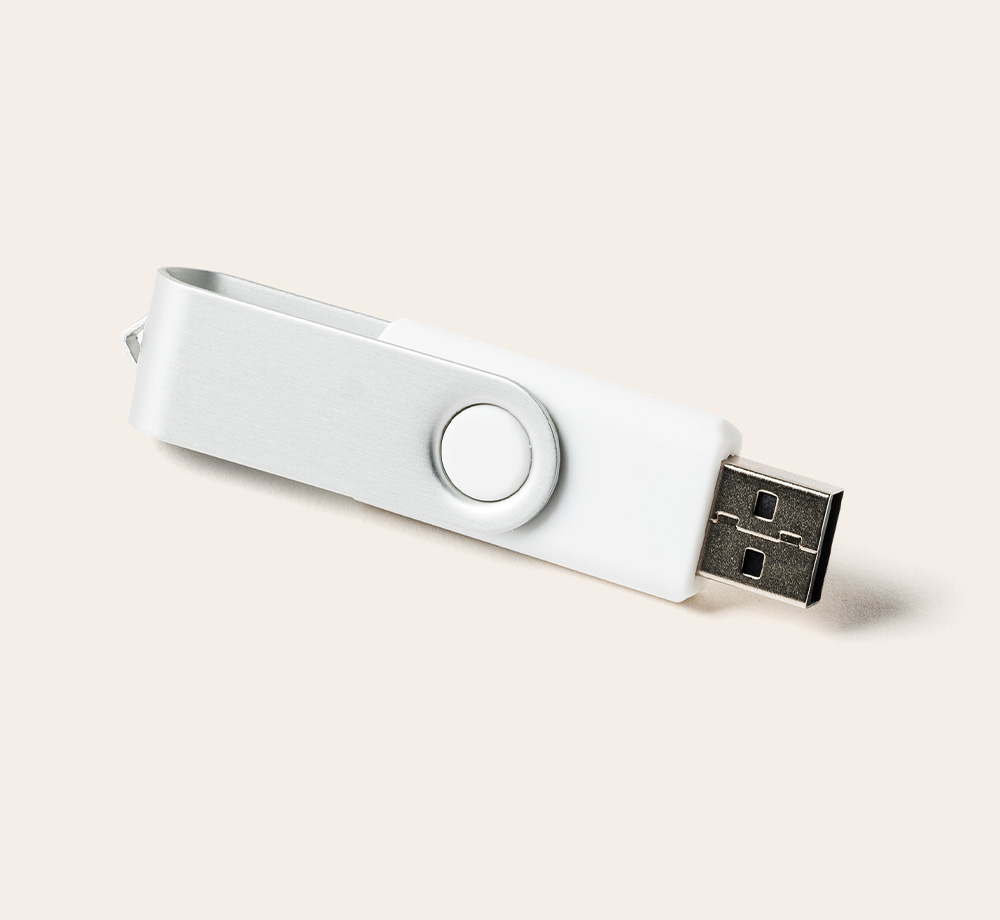 32GB USB Flash Drive