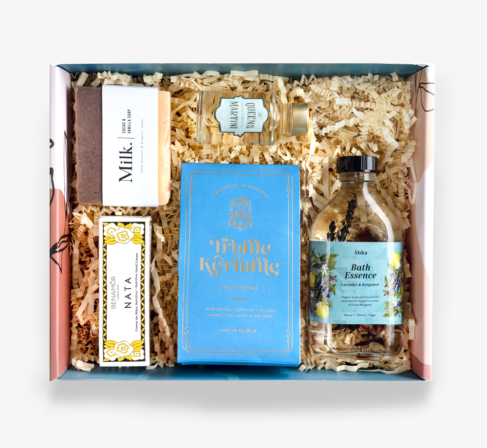 Perfect Pamper Gift Box by BookblockGift Box| Bookblock Perfect Pamper Gift Box by BookblockGift Box| Bookblock