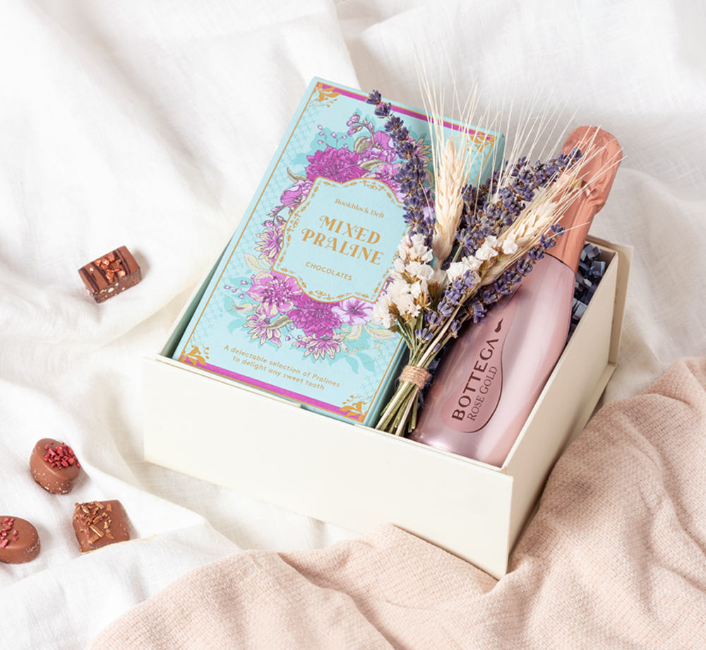 Pretty Praline Gift Box by BookblockGift Box| Bookblock